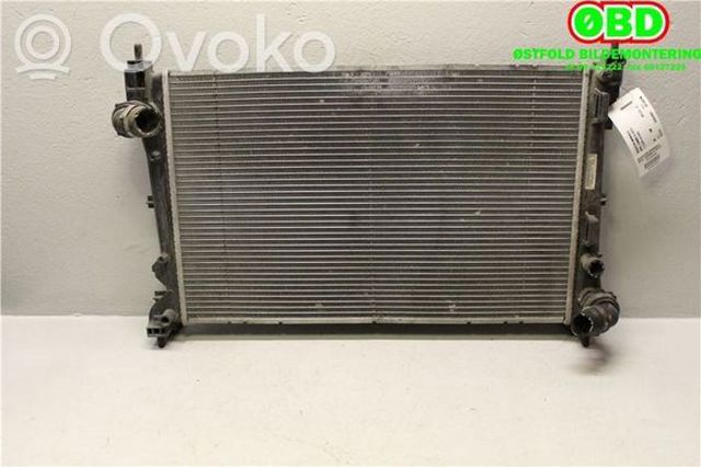 OPEL 1300328 Радиатор в наличии Днепр