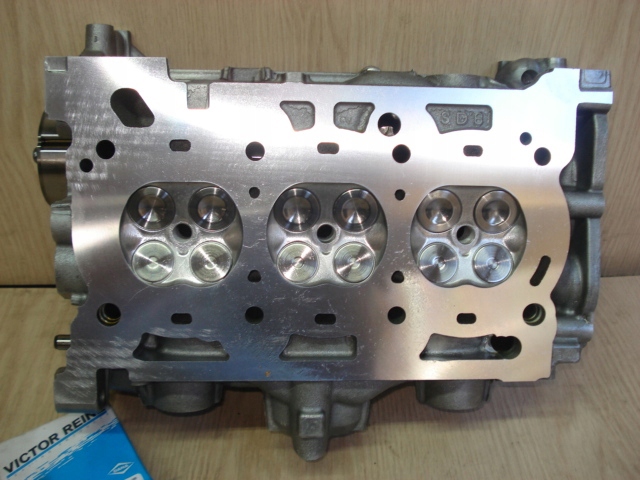 132659136R RENAULT Крышка клапанная купить в Полтава