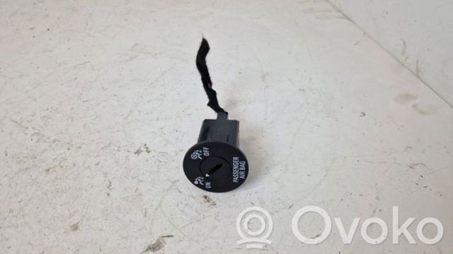 GM 13268602 Кнопка отключения подушек безопасности AIRBAG в наличии Ужгород