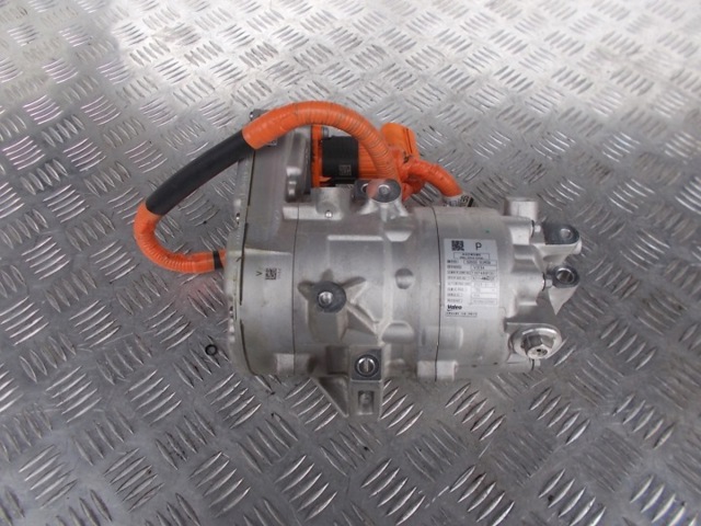 NISSAN 144616RC0B Радиатор интеркуллера в наличии Ровно
