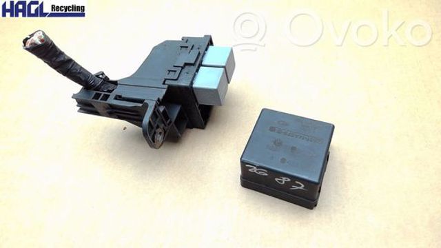 FORD 1514684 Блок предохранителей в наличии Житомир