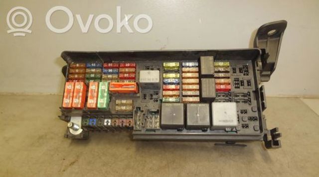 1645402372 Блок предохранителей задний салонный купить Полтава