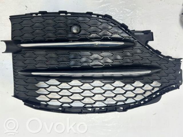 1678857403 MERCEDES Накладка бампера переднего купить в Тернополь