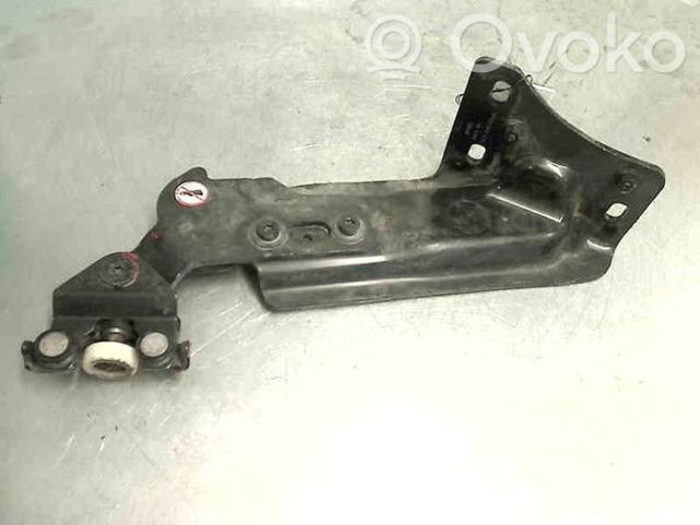 1816958 FORD Ролик двери боковой (сдвижной) правый нижний купить в Львов