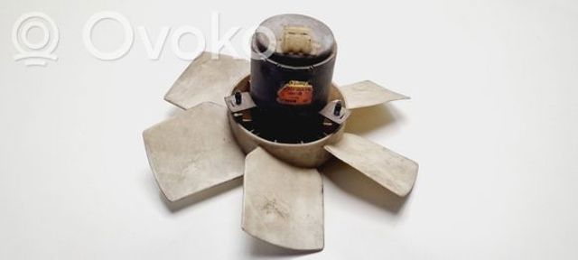 VAG 191959455AA Электровентилятор охлаждения в сборе (мотор+крыльчатка) правый в наличии Украина