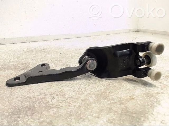 1946909 FORD Ролик двери боковой (сдвижной) правый верхний купить в Ровно