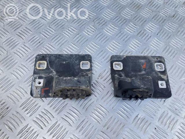 VAG 1EA121367F Кронштейн радиатора правый в наличии Кривой Рог