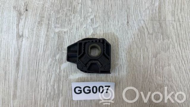 1J0806155 VAG Кронштейн радиатора купить в Черкассы