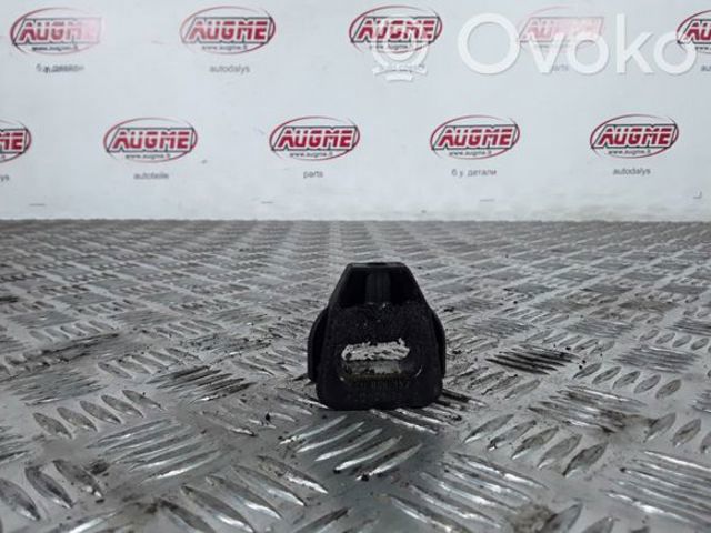 1U0121367A Кронштейн (подушка крепления) радиатора нижний купить Черкассы