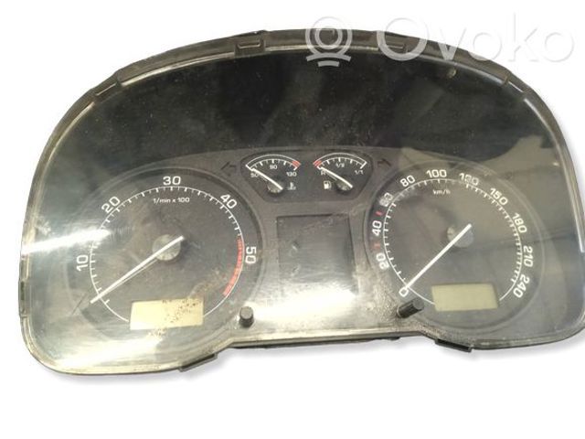 Щиток приборов 1U0920811J VAG