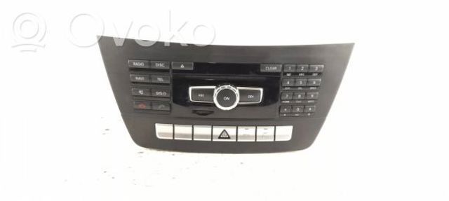 MERCEDES 2049006909 Магнитола (радио AM/FM) в наличии Черкассы
