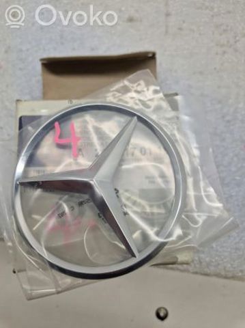 2138170116 MERCEDES Эмблема крышки багажника (фирменный значок) купить в Одесса