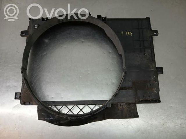 Диффузор радиатора охлаждения 214764KJ0C RENAULT