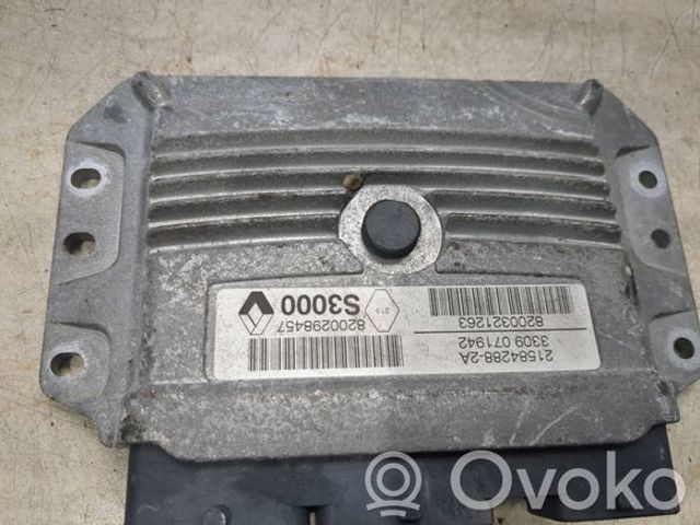 215842882A RENAULT Блок управления двигателем купить в Днепр