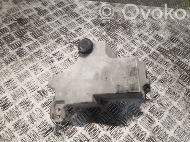 Бачок системы охлаждения двигателя расширительный 21710CA000 NISSAN