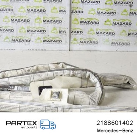 MERCEDES 2188601402 Шторка боковая, правая в наличии Днепр