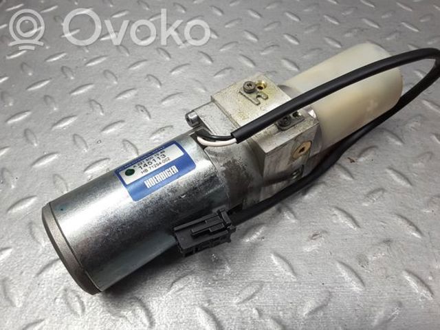 MERCEDES 2218001548 в наличии Чернигов