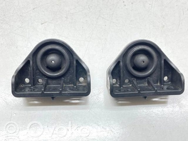 25333D3000 HYUNDAI Кронштейн радиатора верхний купить в Черкассы