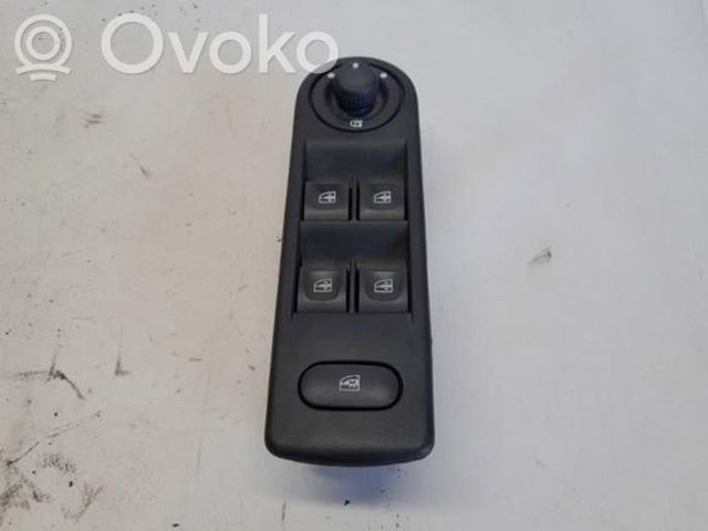 RENAULT 254113300R Кнопочный блок управления стеклоподъемником передний левый в наличии Николаев
