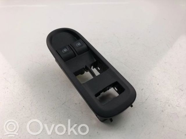 254117873R RENAULT Кнопочный блок управления стеклоподъемником передний левый купить в Ирпень