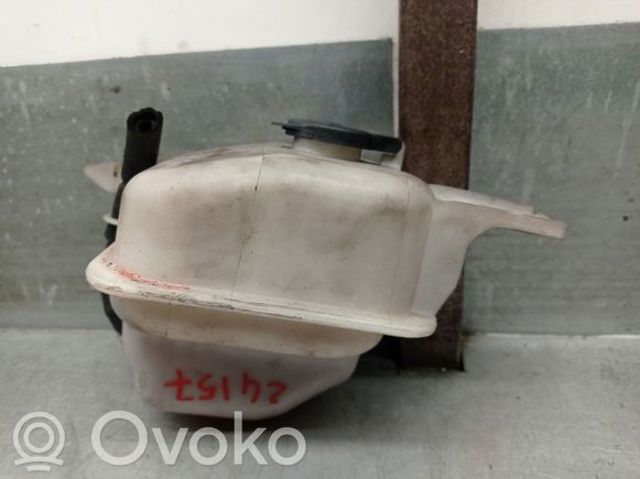 Бачок системы охлаждения двигателя расширительный 254313K700 HYUNDAI