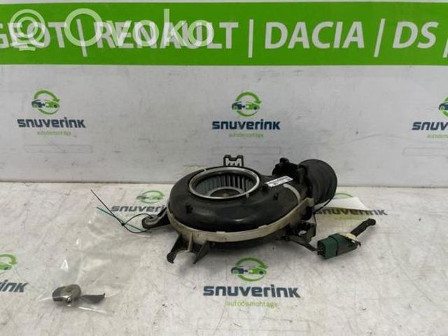 272104788R RENAULT Вентилятор печки купить в Каменское