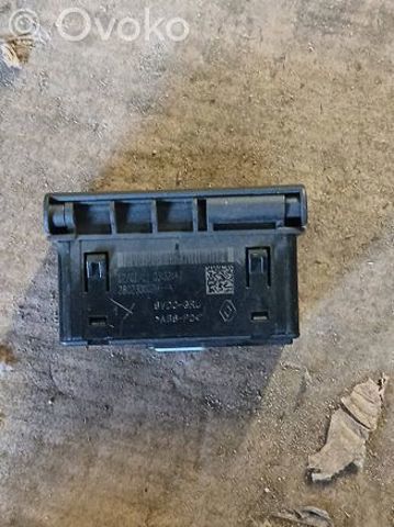 280230002R RENAULT USB-разветвитель купить в Каменское