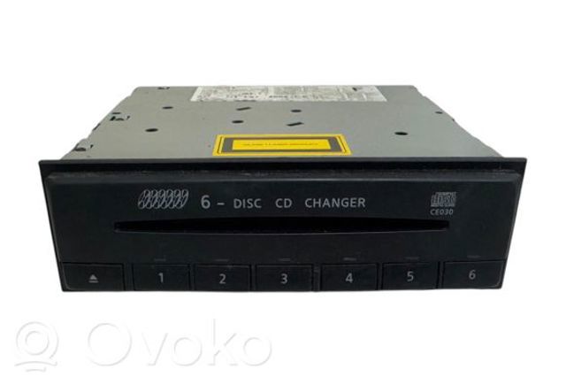 Радиоприемник 281844M560 NISSAN