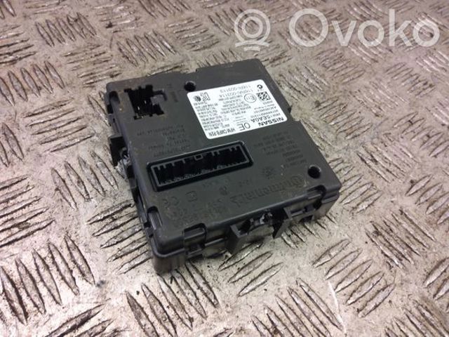 285E15EA0A NISSAN купить в Чернигов