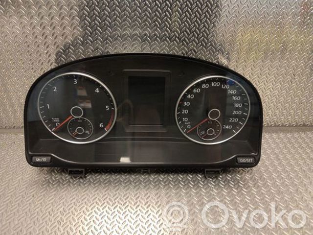 VAG 2K5920876K Панель приборов в наличии Запорожье