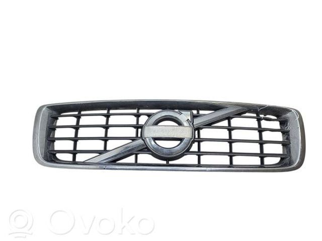VOLVO 31283261 Решетка радиатора в наличии Львов