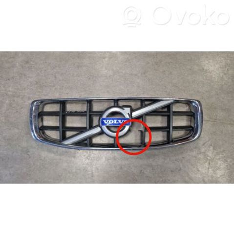 31283902 VOLVO Решетка радиатора купить в Ирпень