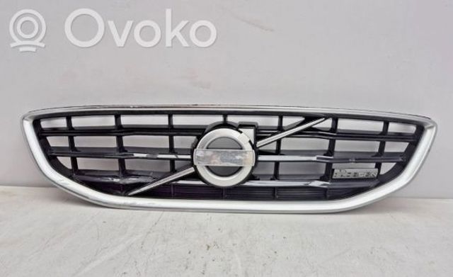 31353120 VOLVO Решетка радиатора купить в Киев