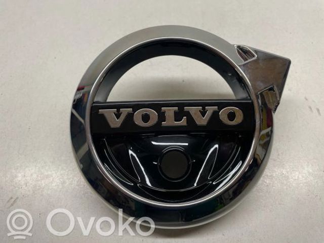 Эмблема решетки радиатора 31383645 VOLVO