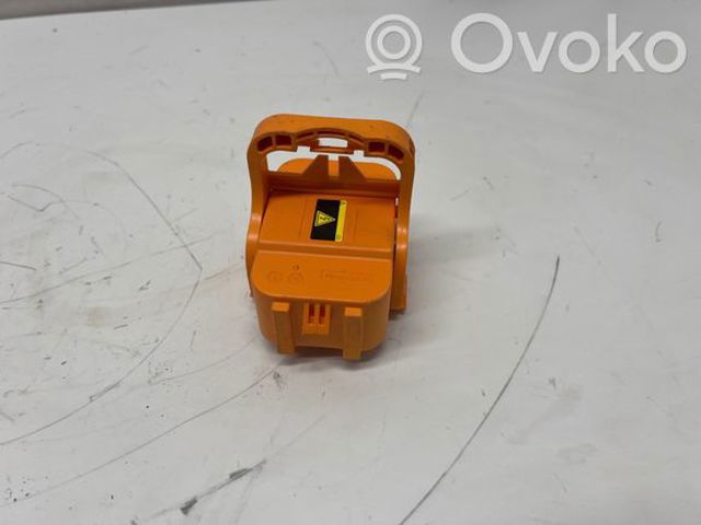 VOLVO 32324494 Выключатель массы в наличии Харьков