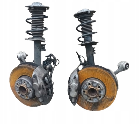 Стойка передняя правая 37116874518 BMW