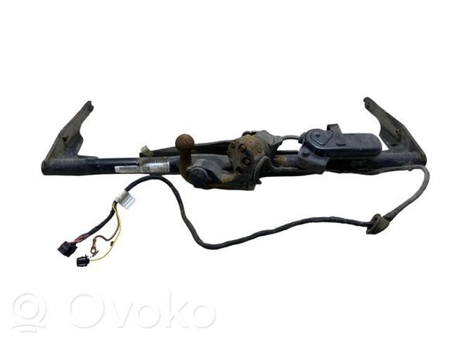 VAG 3AA803880G Фаркоп в наличии Днепр