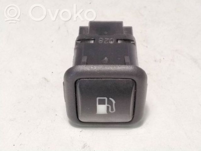 3B0959833A01C VAG Кнопка открытия лючка бензобака купить в Запорожье