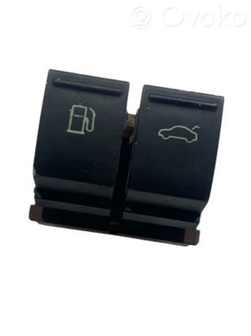 3C0959903B VAG Кнопка привода замка багажника купить в Черкассы