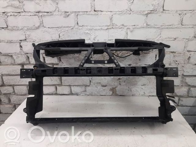 3D0805588E Суппорт радиатора в сборе (монтажная панель крепления фар) купить Тернополь