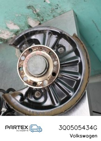 3Q0505434G Цапфа (поворотный кулак) задний правый купить Черновцы