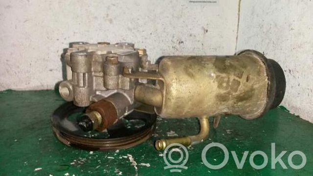 Насос гидроусилителя руля (ГУР) 4431052160 TOYOTA