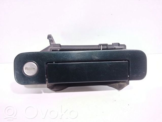 Ручка двери передней наружная правая 4A0837206 VAG