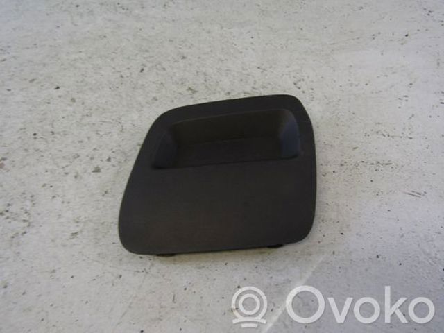 511803252R RENAULT Заглушка бампера буксировочного крюка передняя правая купить в Николаев