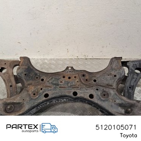 TOYOTA 5120105071 Балка передней подвески (подрамник) в наличии Киев