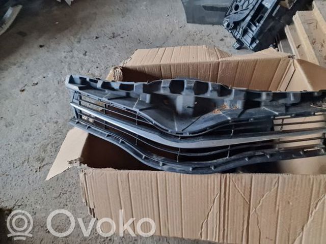 Решетка 531010D220 TOYOTA