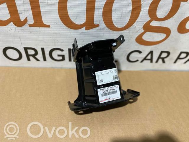 TOYOTA 5701302190 Кронштейн усилителя переднего бампера в наличии Ровно