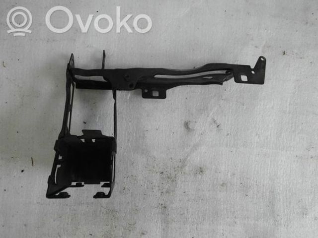 Кронштейн усилителя переднего бампера 57014K0010 TOYOTA