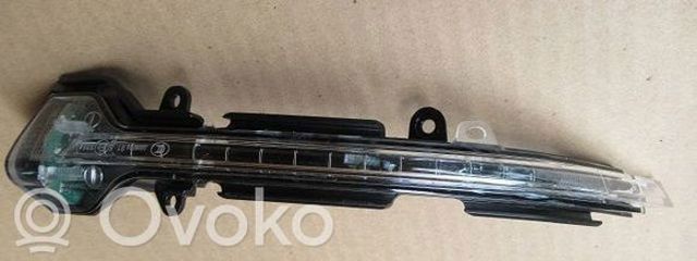 VAG 5F0949102A Поворотник правый в наличии Ровно