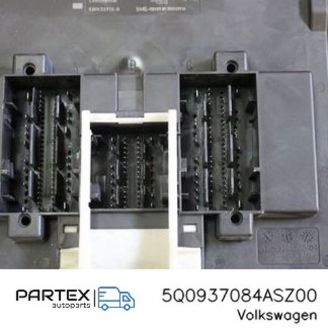 Блок комфорта 5Q0937084ASZ00 VAG